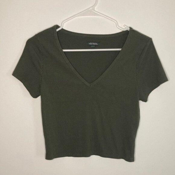 Tops - Ribbed V-Neck Olive Green Wild Fable Crop Top Size Medium